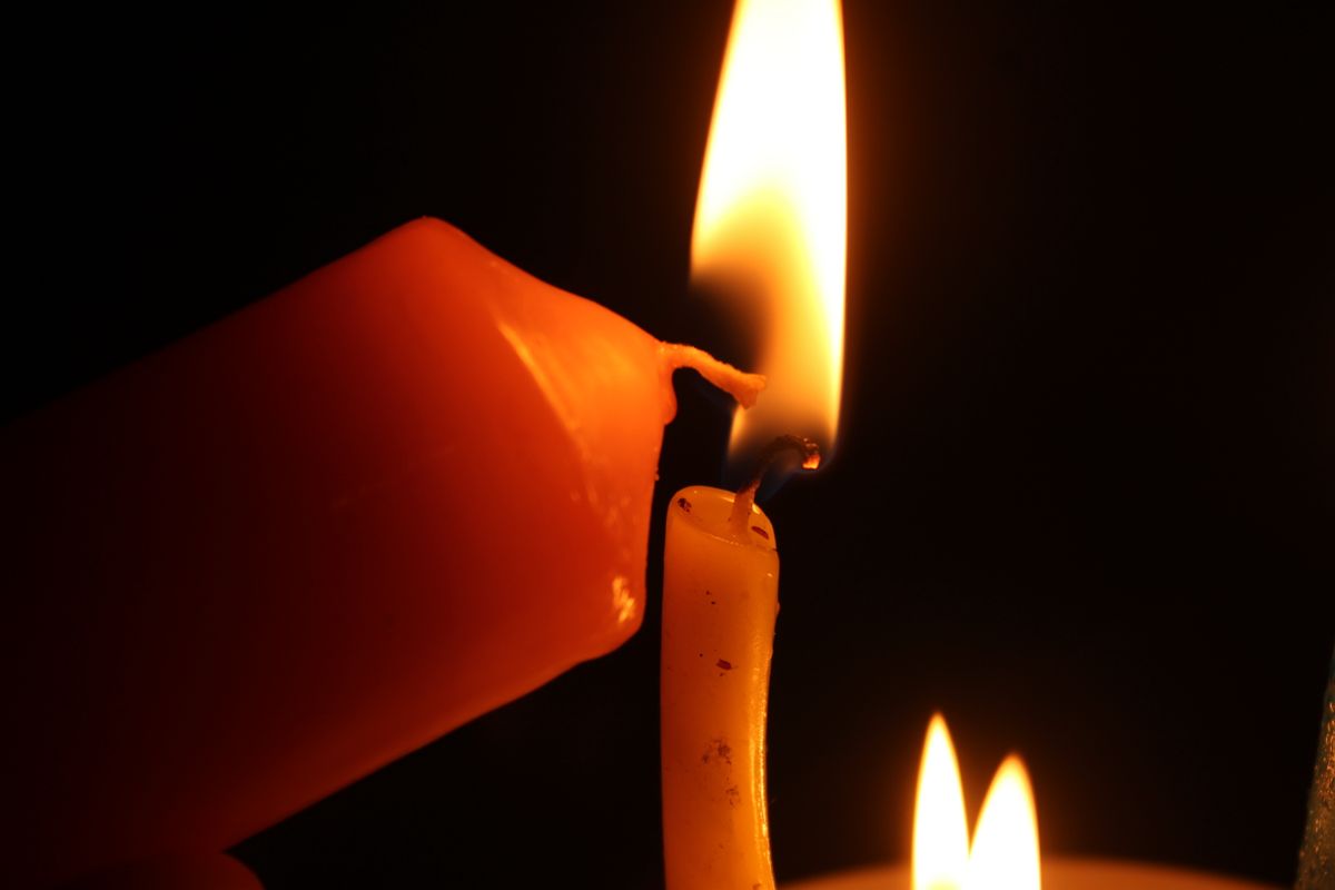 Candle care: getting an even burn every time